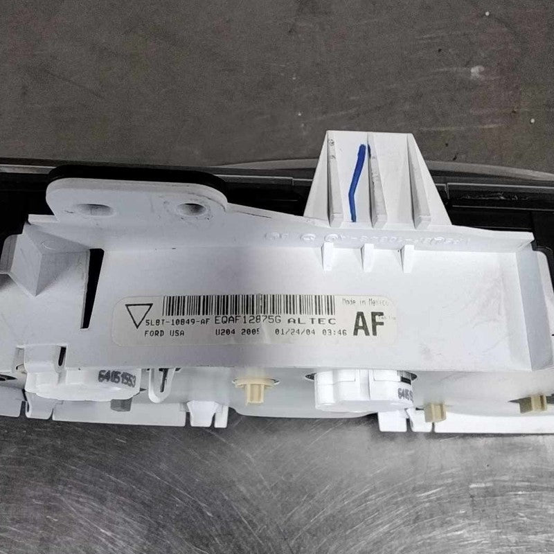 Speedometer FORD ESCAPE 05