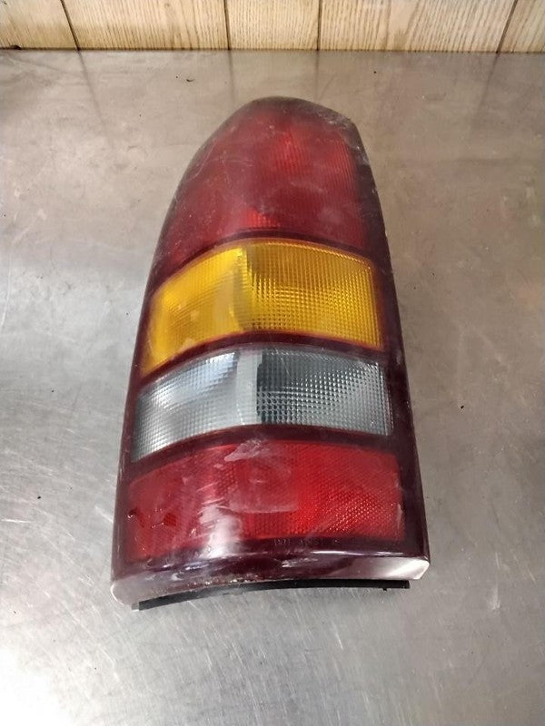 Tail Light Assembly CHEVY SILVERADO 1500 Left 99 00 01 02
