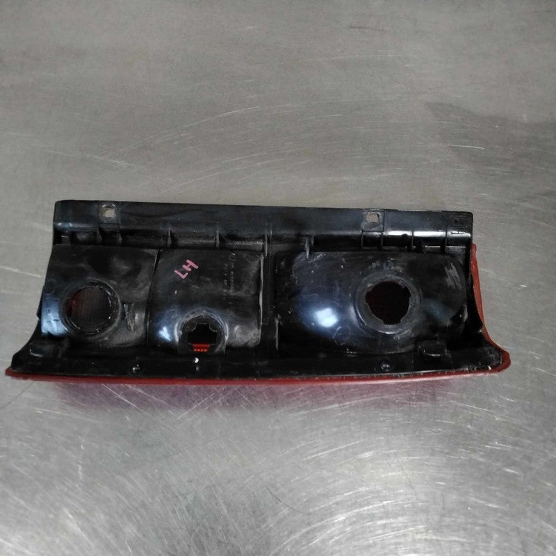 1985-2005 GMC Safari Left Tail Light Assembly