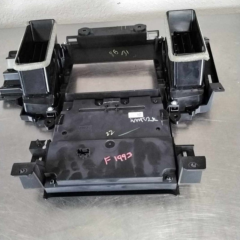 Audio & Visual Equip.(radio) FORD TAURUS 13