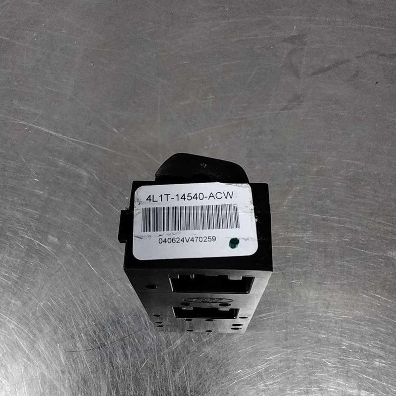 Door Switch Front FORD EXPEDITION 03 04 05 06