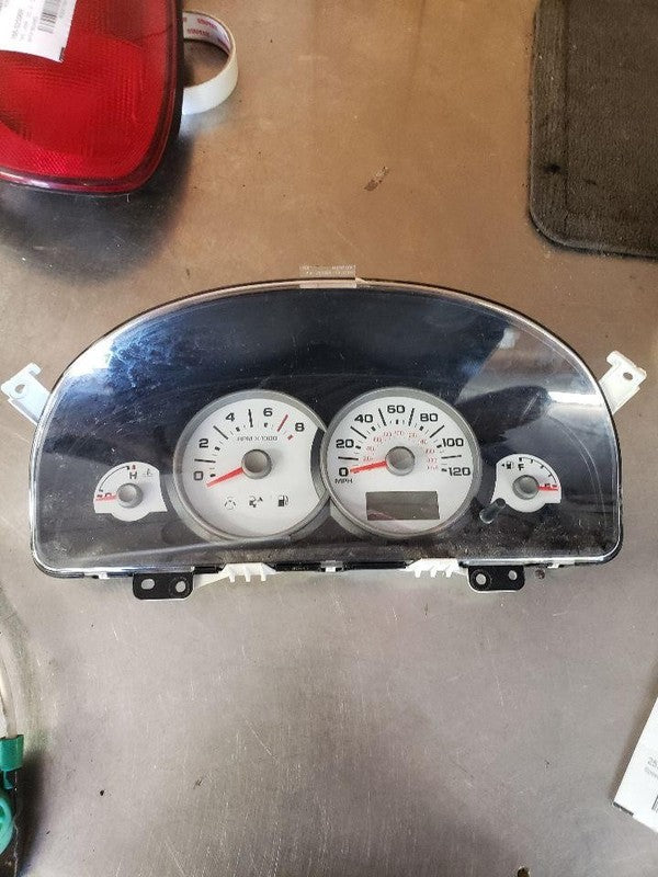 Speedometer FORD ESCAPE 05 06 07
