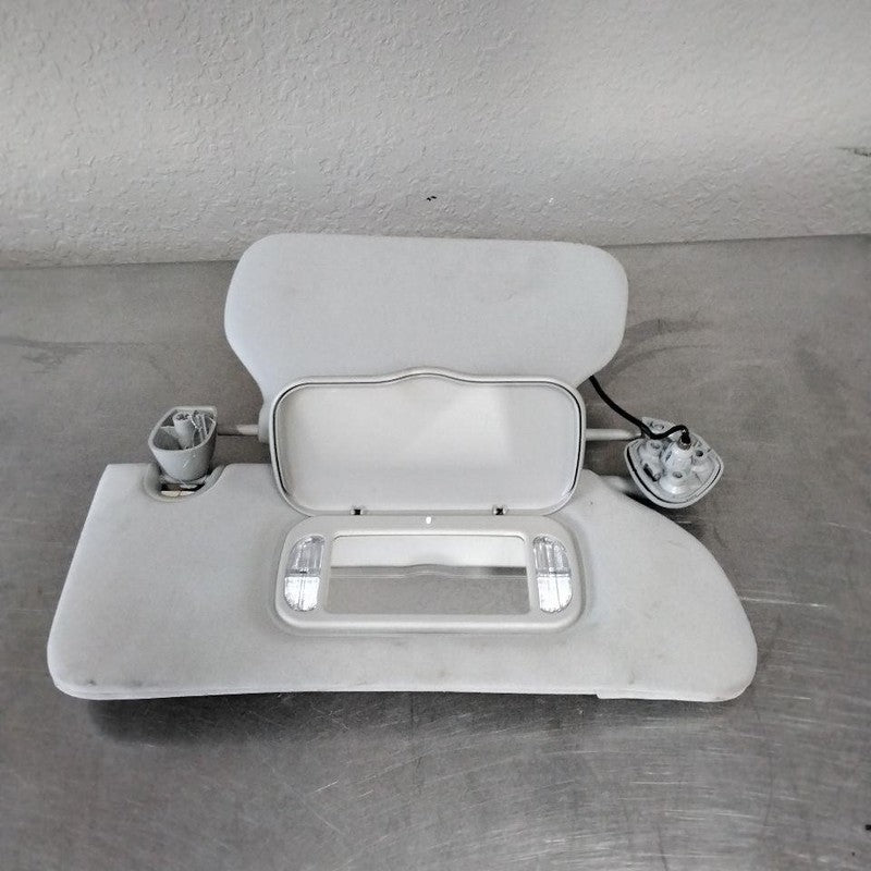 Sun Visor CADILLAC DTS Right 08 09 10 11