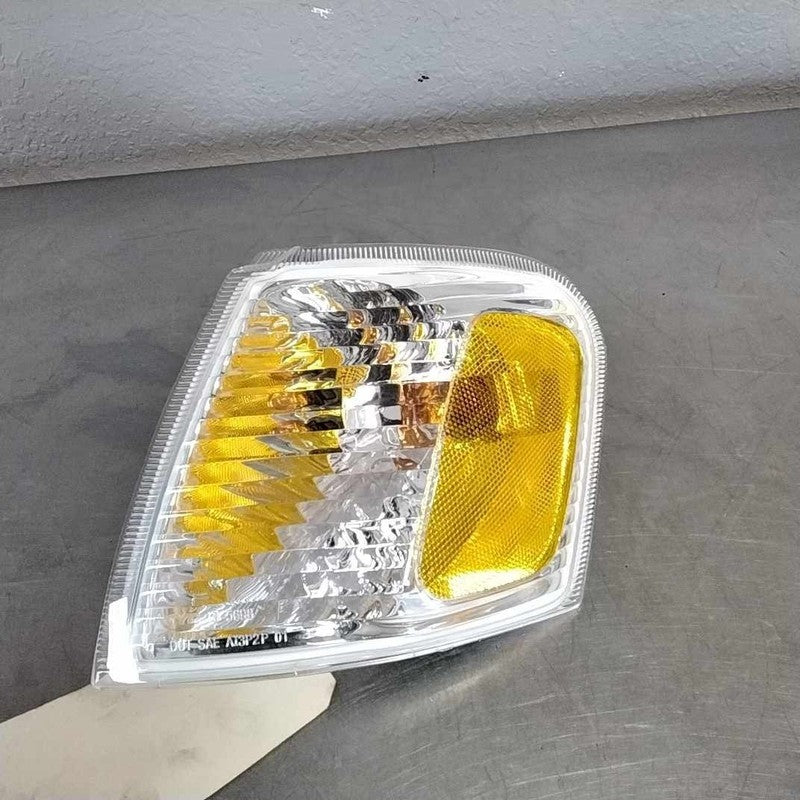 Fog/mark/park/turn Light/lamp FORD EXPLORER Left 01 02 03 04 05
