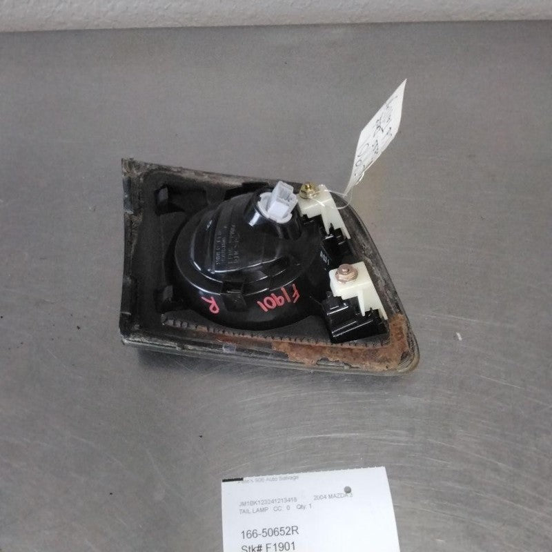 Tail Light Assembly MAZDA 3 Right 04 05 06