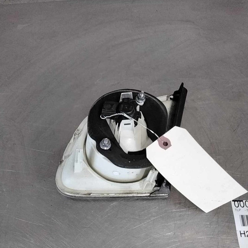 2005-2007 Jetta (Except GLI) Left Tail Light Assembly
