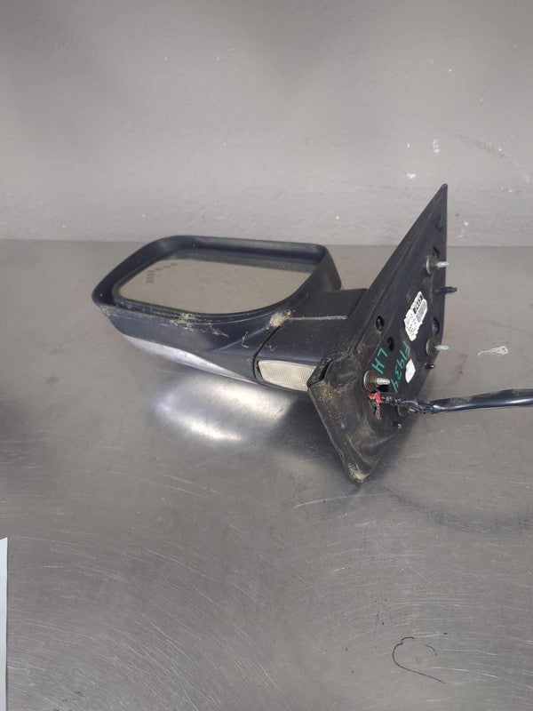 2004-2006 Nissan Armada Left Door Mirror OEM#96302ZC60A
