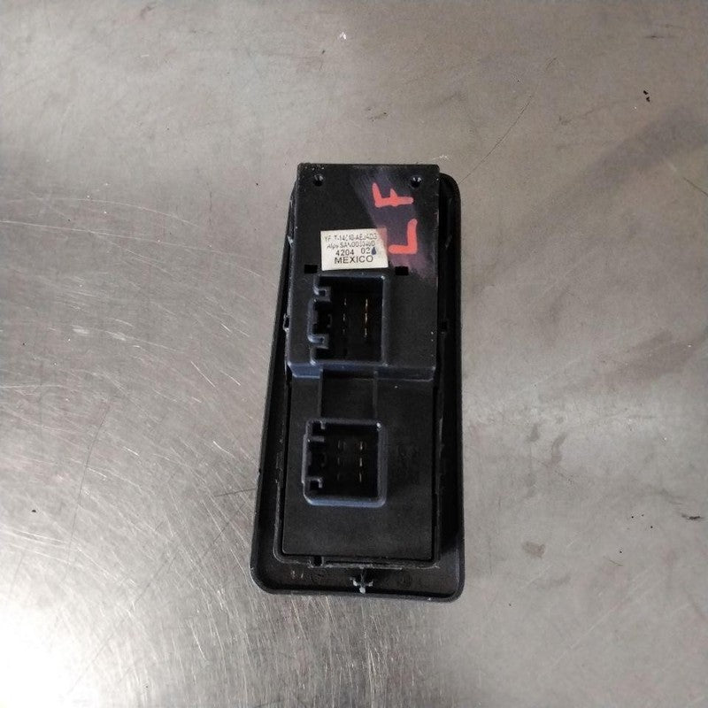 Door Switch Front FORD TAURUS 00 01 02 03 04 05 06 07