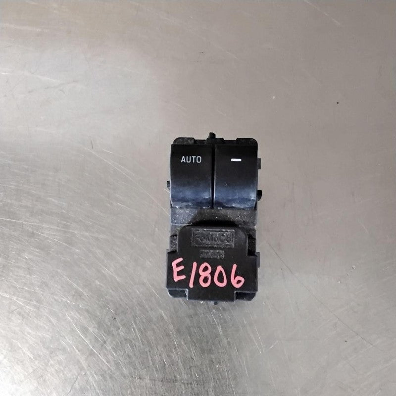 Door Switch Front FORD VAN E250 09 10 11 12 13 14