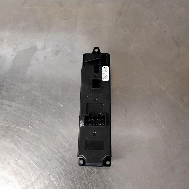 Door Switch Front MAZDA 5 06 07 08 09 10