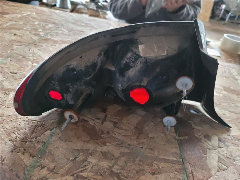 Tail Light Assembly BUICK CENTURY Right 97 98 99 00 01 02 03 04 05