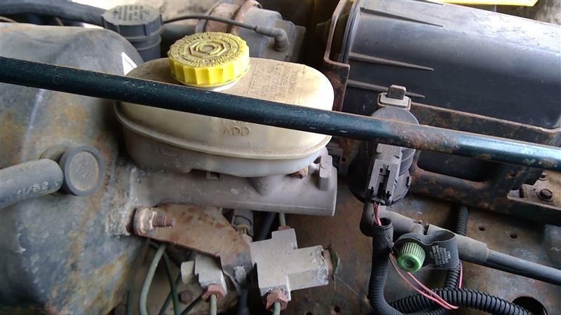 1997-2006 Jeep Wrangler Master Cylinder OEM#4798157
