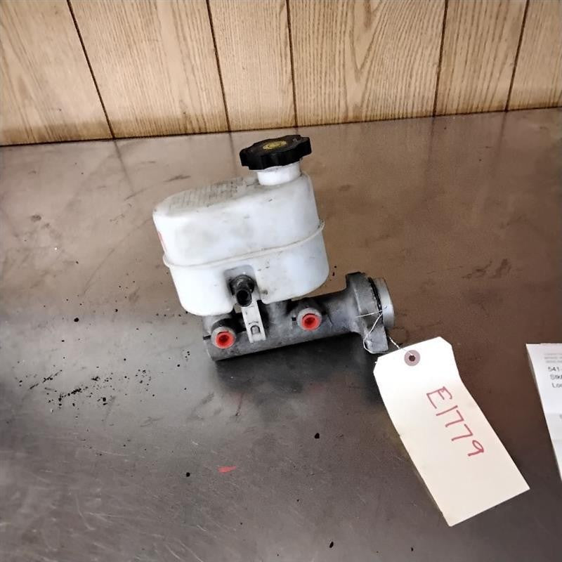 2007-2008 Chevrolet Tahoe Master Cylinder OEM#19432944