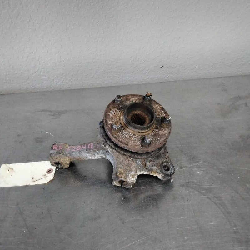 Spindle Knuckle Front PT CRUISER Right 03 04 05 06 07