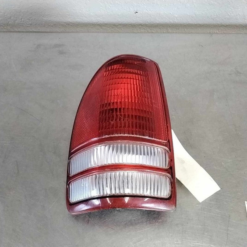 Tail Light Assembly DODGE DAKOTA Left 97 98 99 00 01 02 03 04