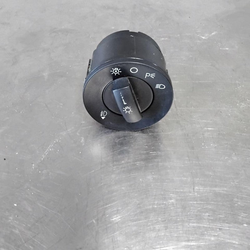 2007-2010 Headlight Switch (dash Mtd) Ford Edge