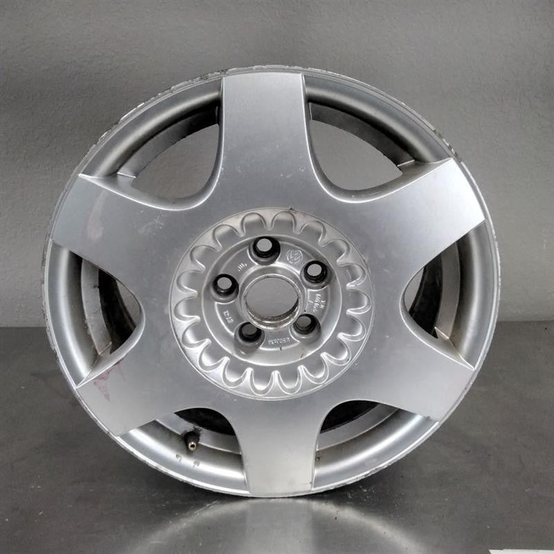 1998-2005 Volswagen Beetle Wheel #560-69724