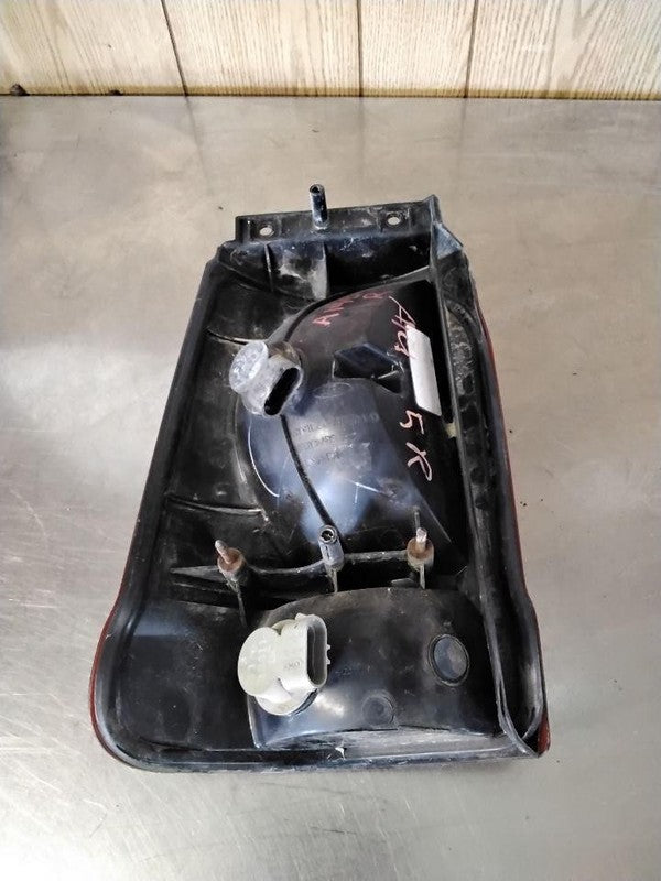 Tail Light Assembly FORD EXPLORER Right 01 02 03