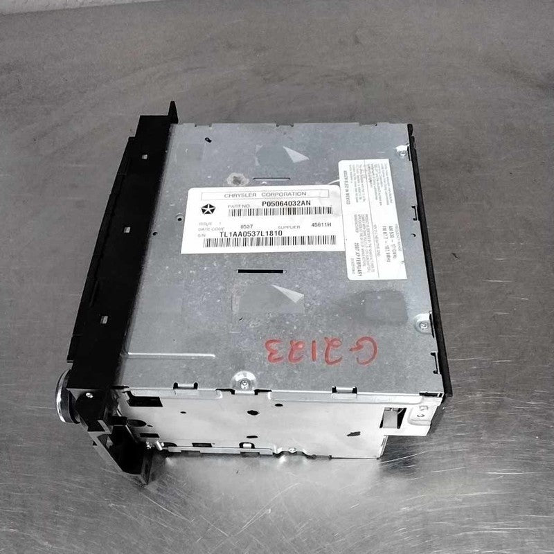 2005-2007 Chrysler 300 Audio & Visual Equip.(radio) OEM#82210906AB
