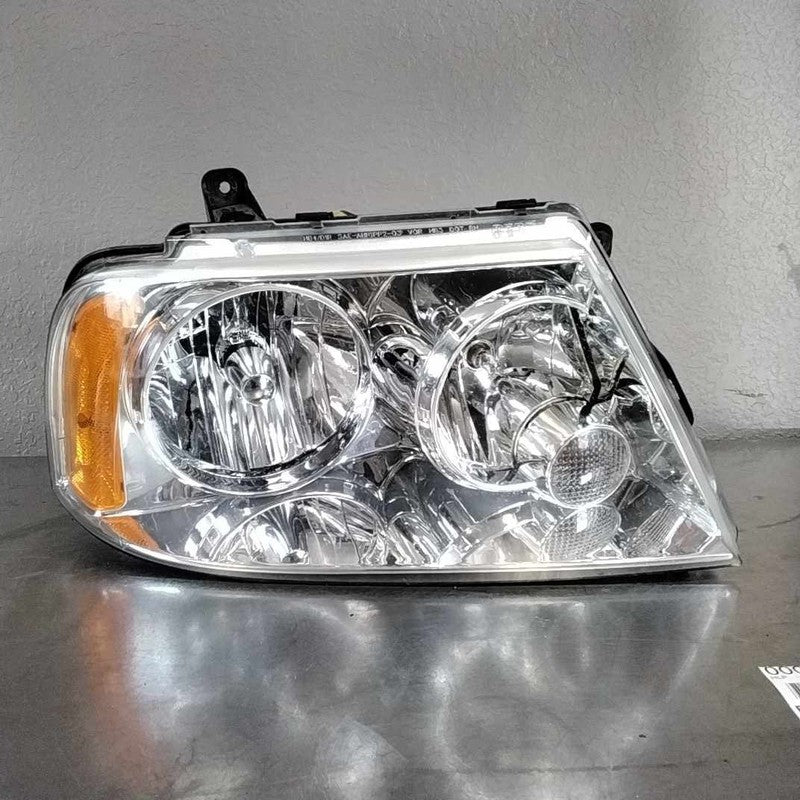 Headlamp Assembly LINCOLN NAVIGATOR Right 03 04 05 06