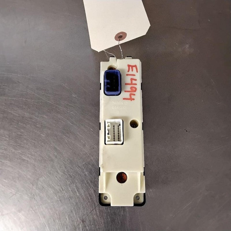 Door Switch Front GMC CANYON 04 05 06 07 08 09 10 11 12