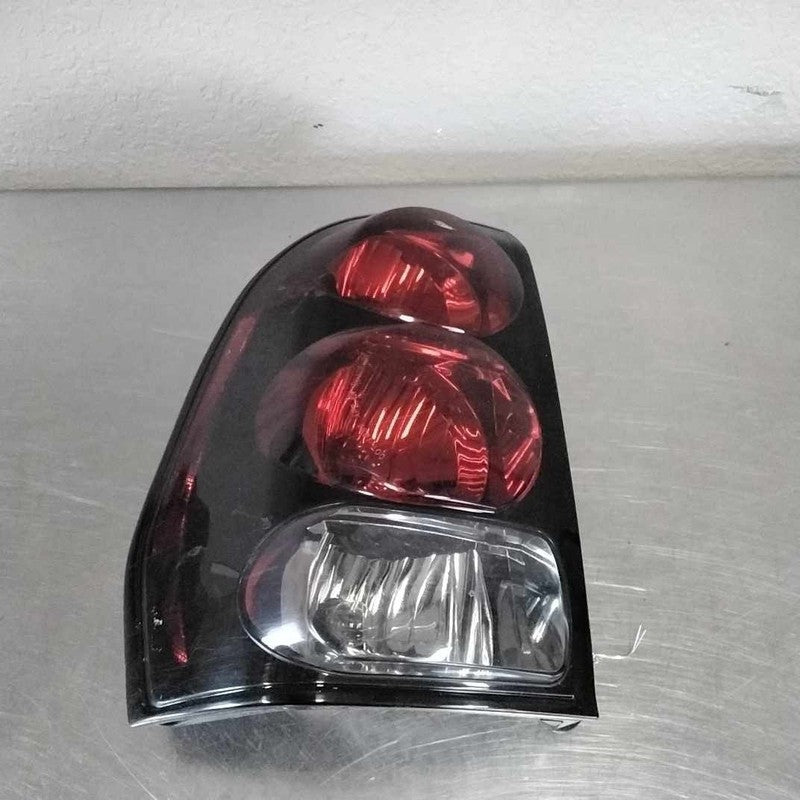 Tail Light Assembly TRAILBLAZER Left 02 03 04 05 06 07 08 09
