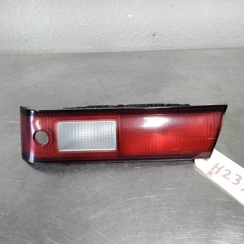 1997-1999 Right Tail Light Assembly Toyota Camry