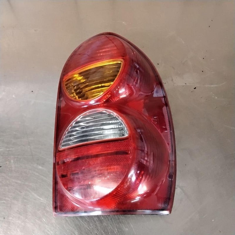 Tail Light Assembly JEEP LIBERTY Right 02 03 04