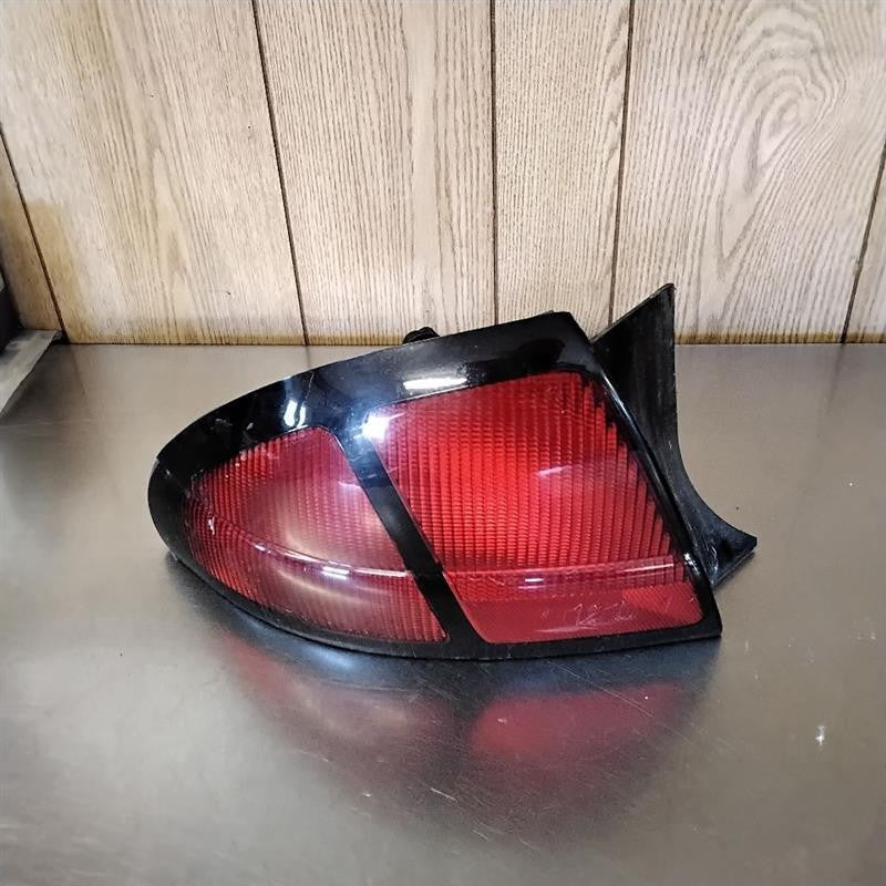 Tail Light Assembly CHEVY LUMINA Left 95 96 97 98 99 00 01
