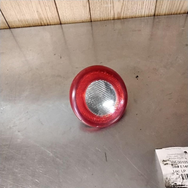 Tail Light Assembly CHEVY HHR Right 06 07 08 09 10 11