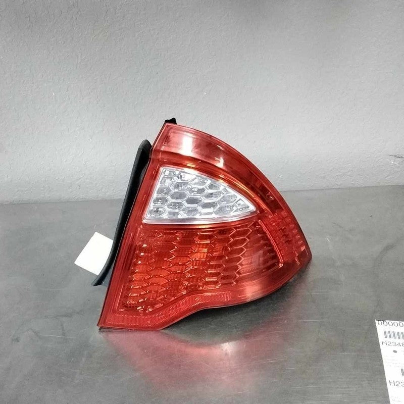 Tail Light Assembly FORD FUSION Right 10 11 12