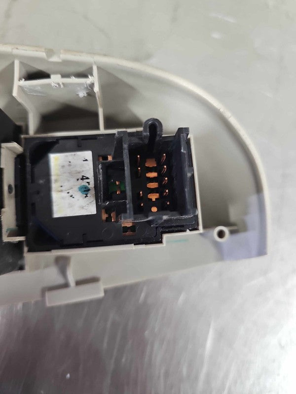 Door Switch Front SUBURBAN 1500 00 01 02