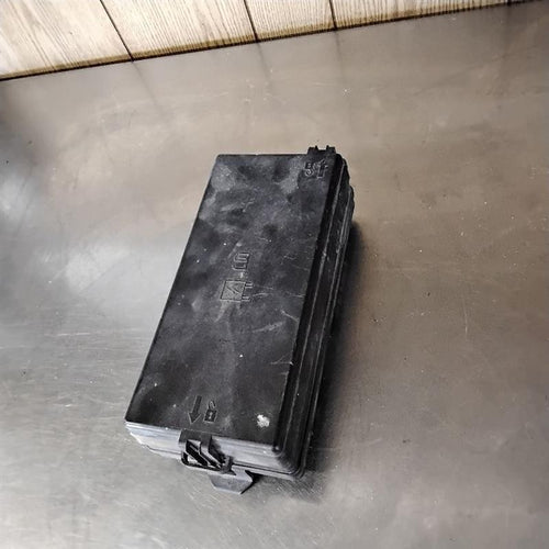 2004-2005 Ford Freestar Engine Fuse Box OEM#3F2Z14A068CA