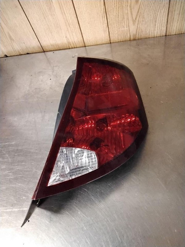 Tail Light Assembly SATURN ION Right 03 04 05 06 07