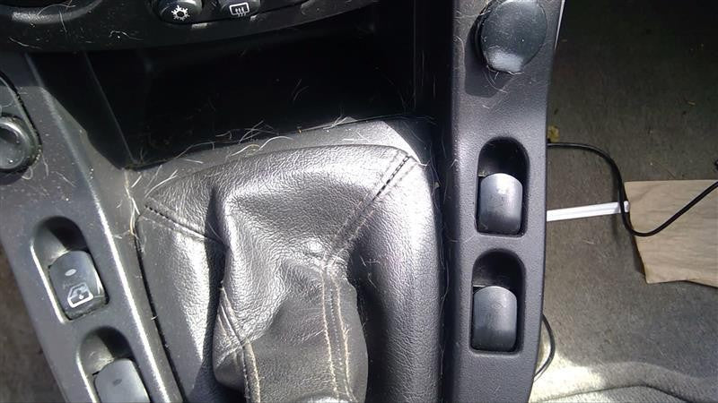 Door Switch Front SATURN VUE 04 05