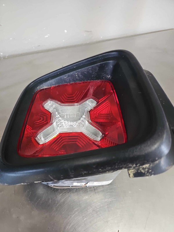 2015-2023 Jeep Renegade Left Tail Light Assembly OEM# 68429906AA