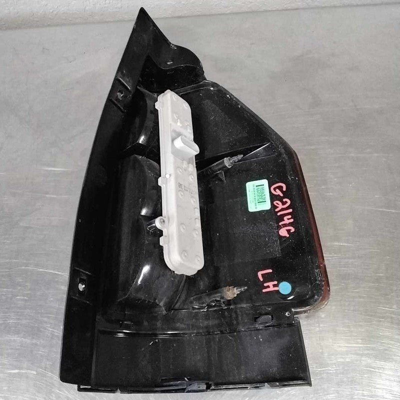 2002-2009 Left Tail Light Assembly GMC Envoy