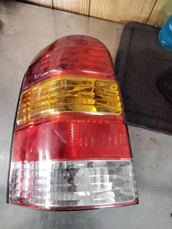 Tail Light Assembly FORD ESCAPE Left 01 02 03 04 05 06 07