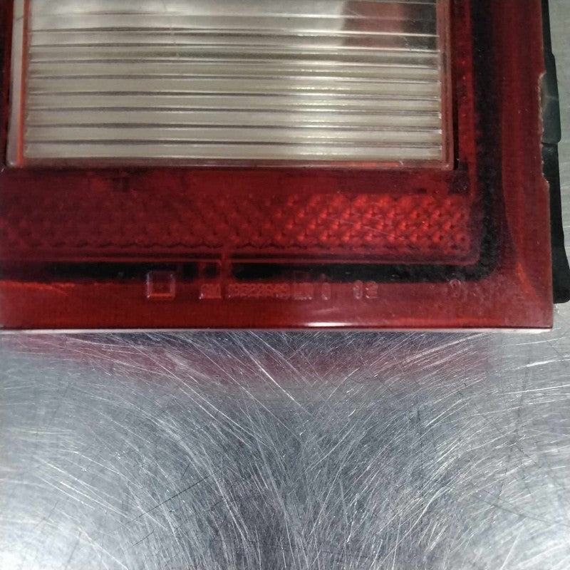 1985-2005 GMC Safari Left Tail Light Assembly