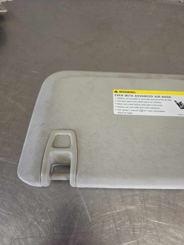 Sun Visor SUBURBAN 1500 Left 07 08 09 10 11 12 13 14