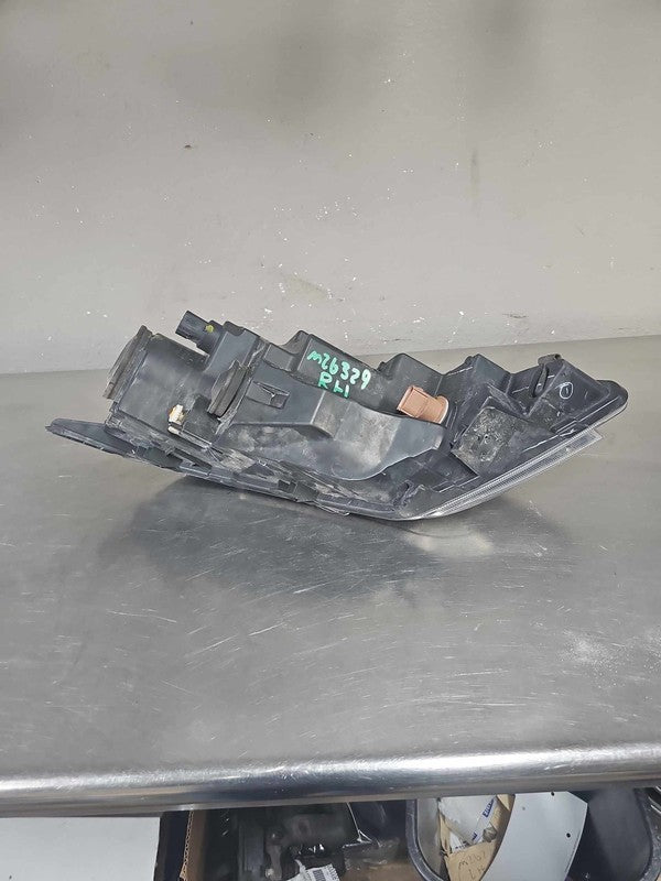 2010-2012 Ford Fusion Right Headlamp Assembly OEM# 	9E5Z13008A