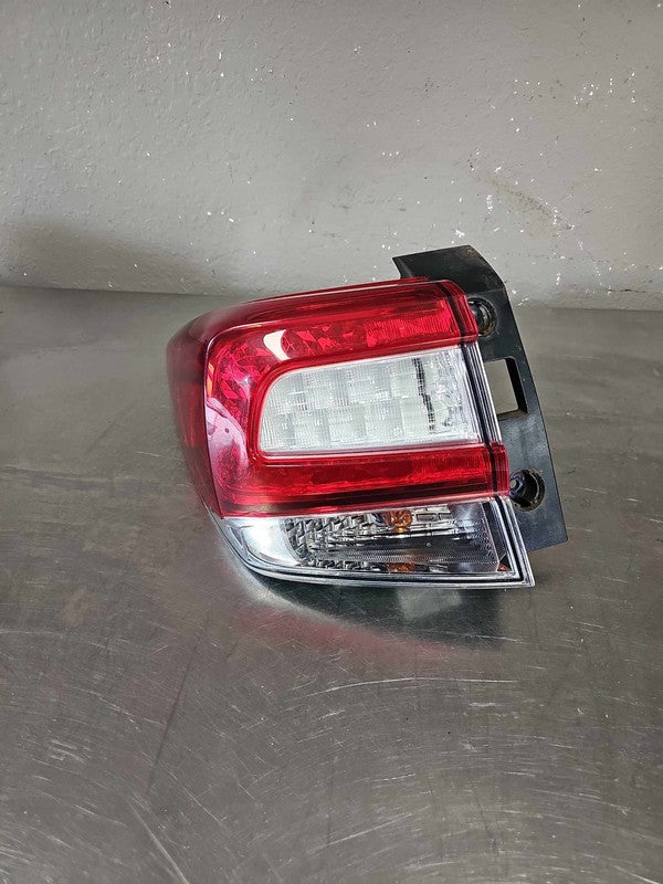 2018-2019 Subaru XV Crosstrek Left Quarter Tail Light Assembly OEM# 84