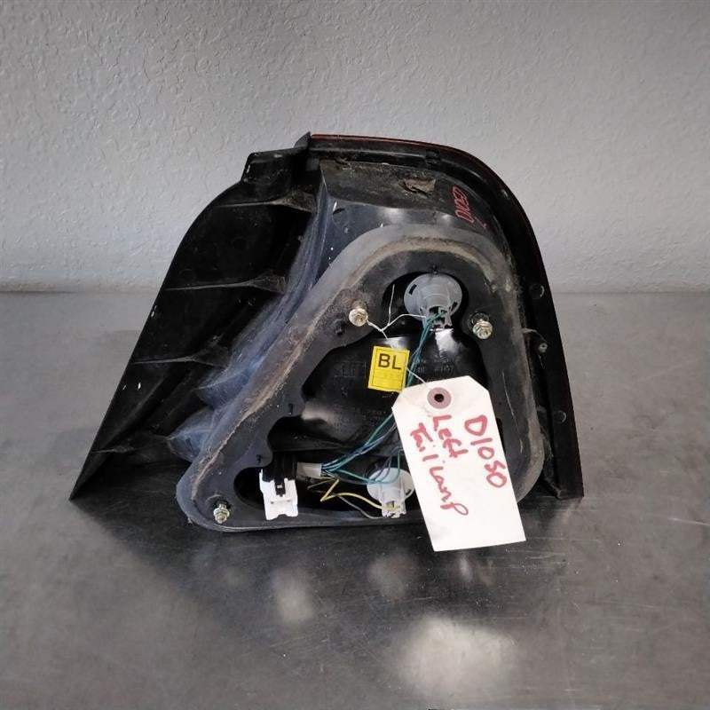 Tail Light Assembly SUZUKI VERONA Left 04 05 06