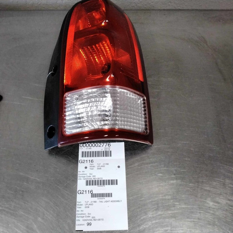 2005-2009 Chevrolet Uplander Right Tail Light Assembly