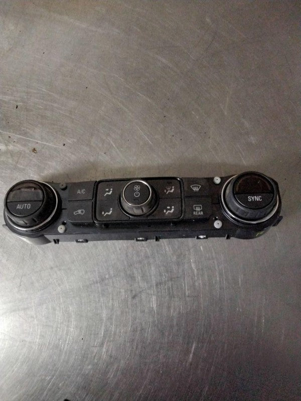 Heater A/c Control GMC SIERRA 1500 17 18 19