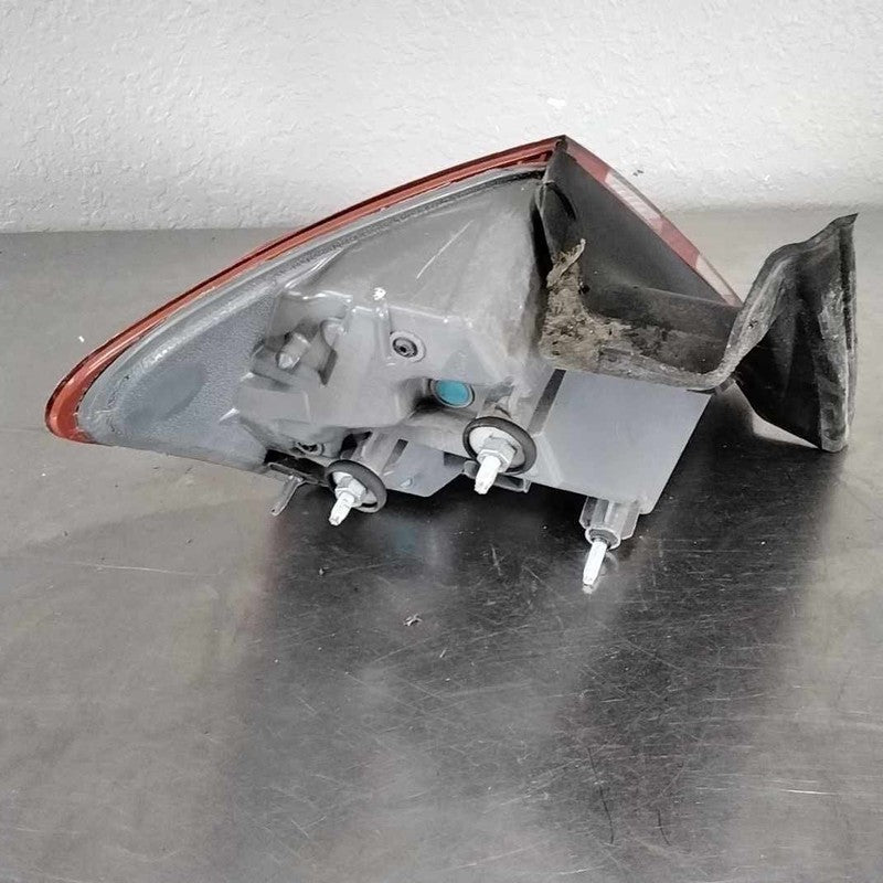 Tail Light Assembly FORD TAURUS Right 13 14 15 16 17 18 19