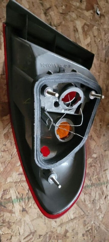 Tail Light Assembly TOYOTA COROLLA Left 98 99 00 01 02