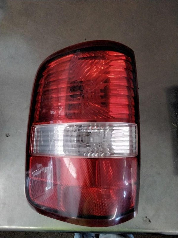 Tail Light Assembly FORD PICKUP F150 Left 04 05 06 07 08
