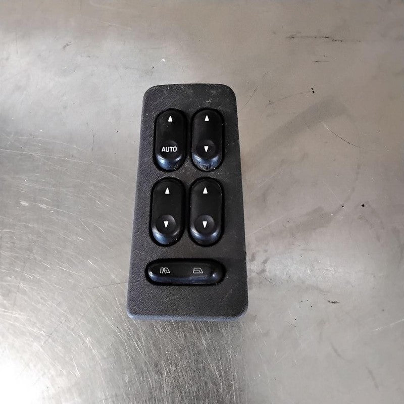 Door Switch Front FORD TAURUS 00 01 02 03 04 05 06 07