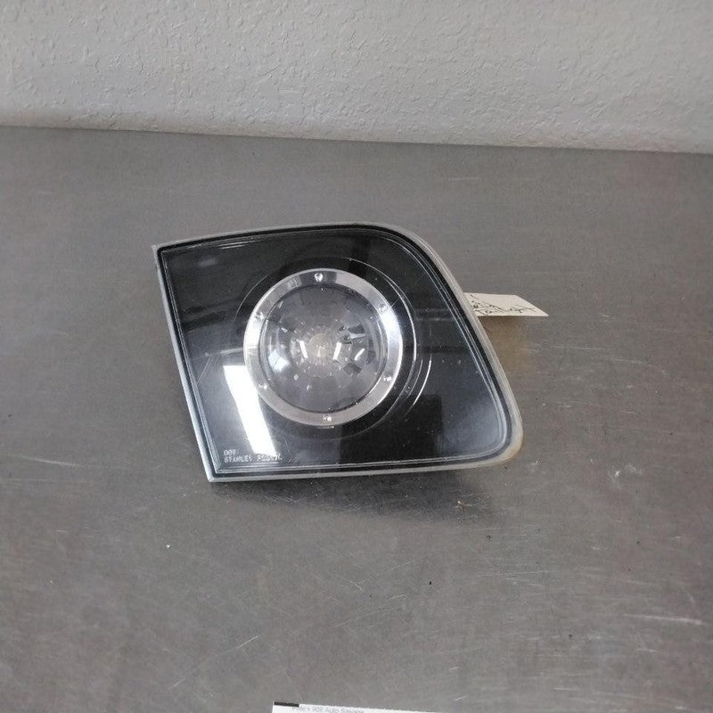 Tail Light Assembly MAZDA 3 Left 04 05 06